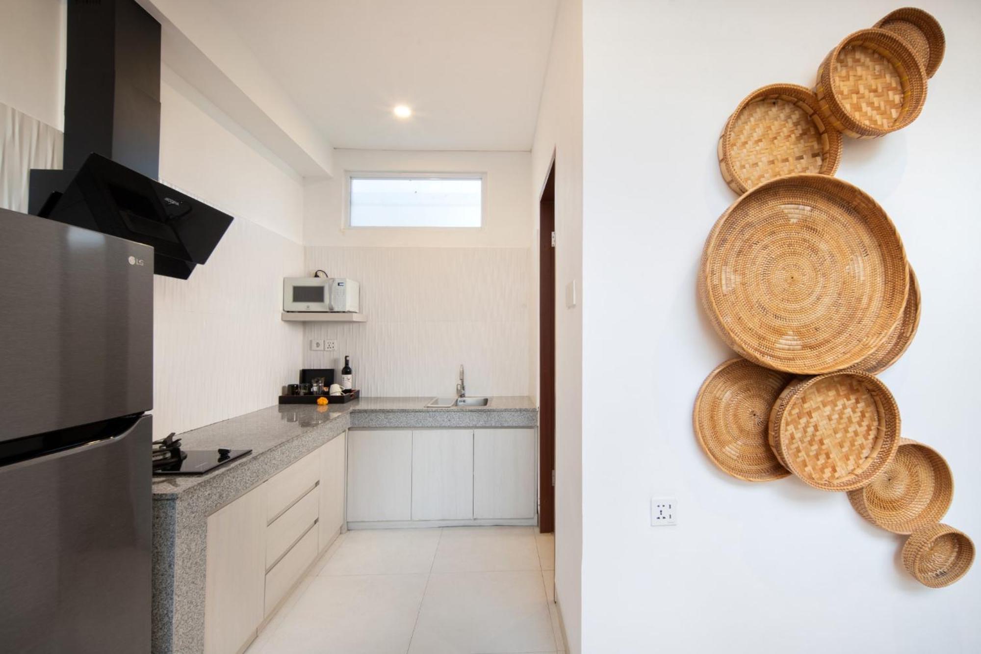 Aeera Villa Canggu By Ini Vie Hospitality Exterior photo